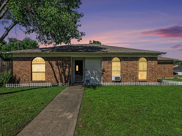 8553 James Ct, White Settlement, TX 76108