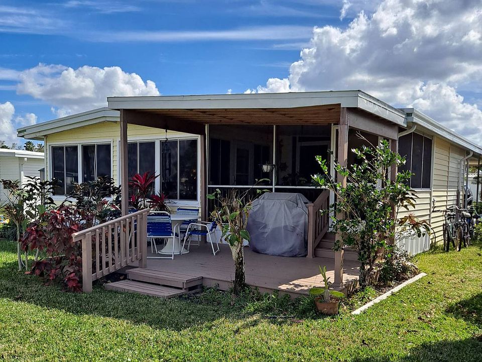 1st image of 329 Shoreland Dr #329