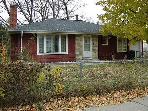 1st image of 3269 Ewing Ave N