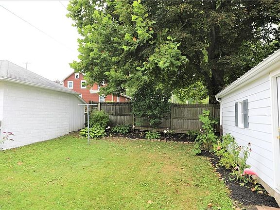 3rd image of 250 S Union Ave