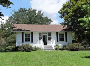 23 Fleet Ln, Irvington, VA 22480