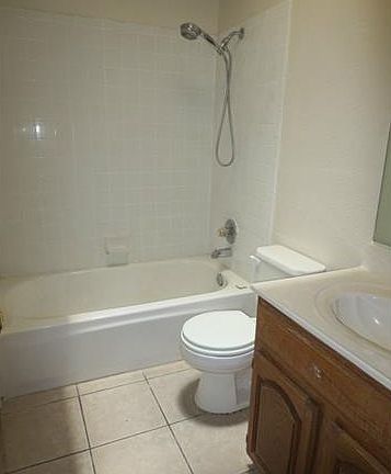 4th image of 12068 Robert Kirtley Dr
