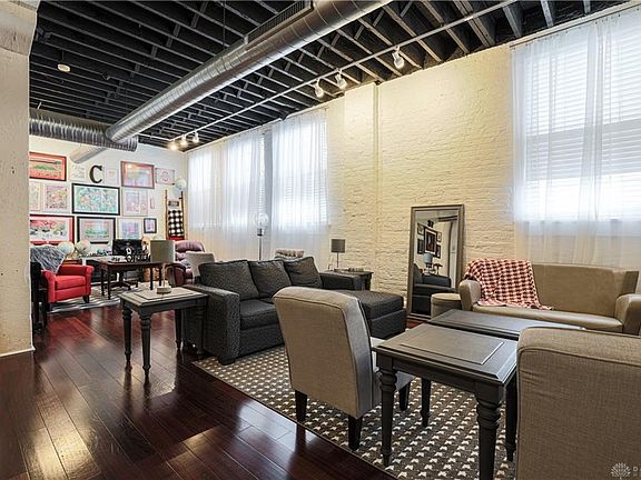 5th image of 215 Ice Ave