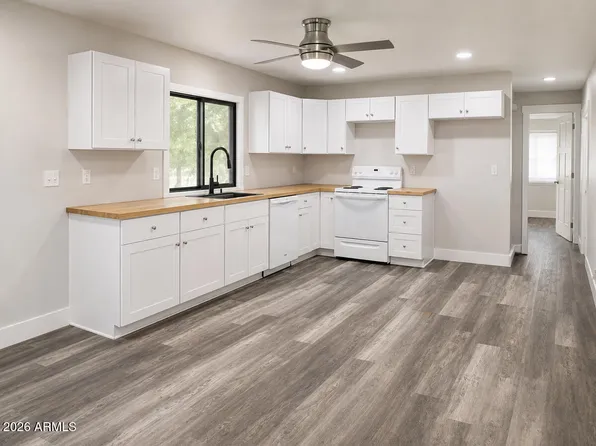 246 S ELLSWORTH Road, Mesa, AZ 85208
