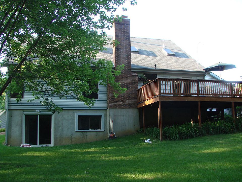2nd image of 15410 Grantley Dr