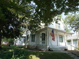 129 S Garfield Ave, Port Washington, WI 53074