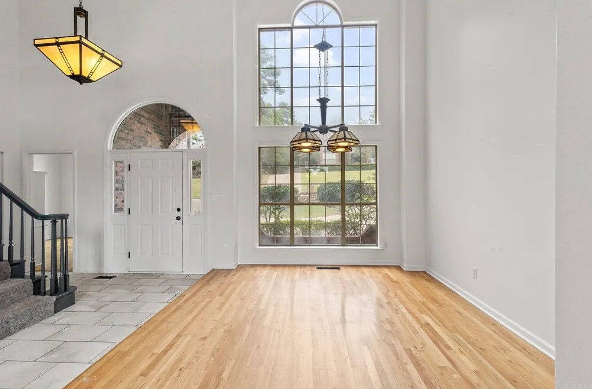 5 bed, 3321 sqft, $3,500 — Photo 4