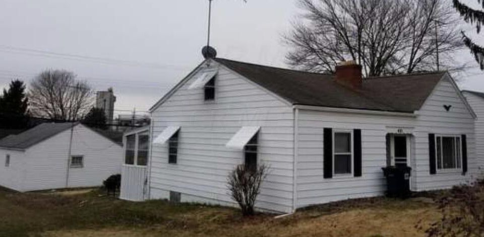 1st image of 495 Garfield Ave