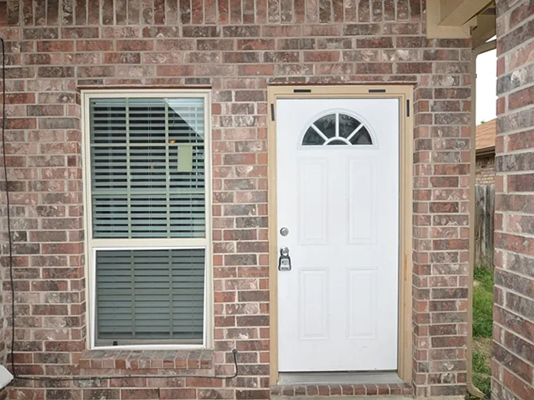 7600-7602 Novella Drive — Photo 2