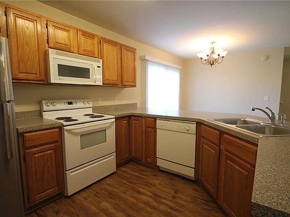 3rd image of 1778 N Evening Shade Dr