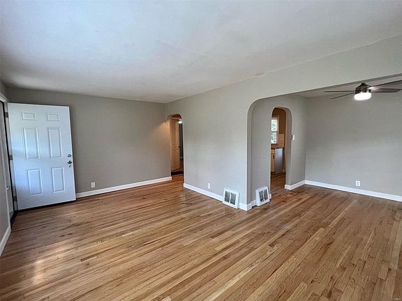 5th image of 8107 Blanchard Dr