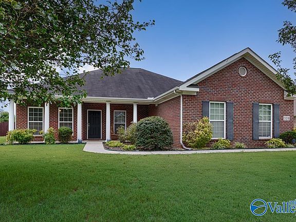 2nd image of 324 Northlake Dr