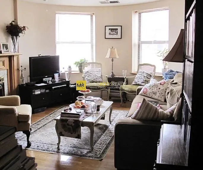 102 Gainsborough St #302 — Photo 4