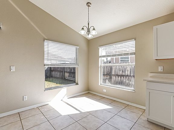 5th image of 4439 Brookdale Ct