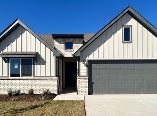 10301 NW 28th Ter, Yukon, OK 73099