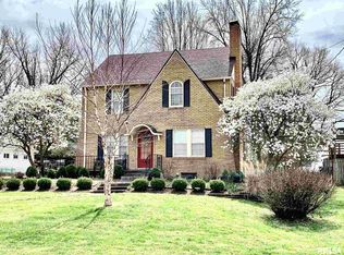 1729 Mound Rd, Jacksonville, IL 62650