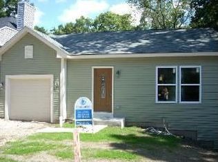 29 Forest Ave, Fox Lake, IL 60020