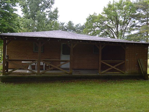 Covered Side Porch