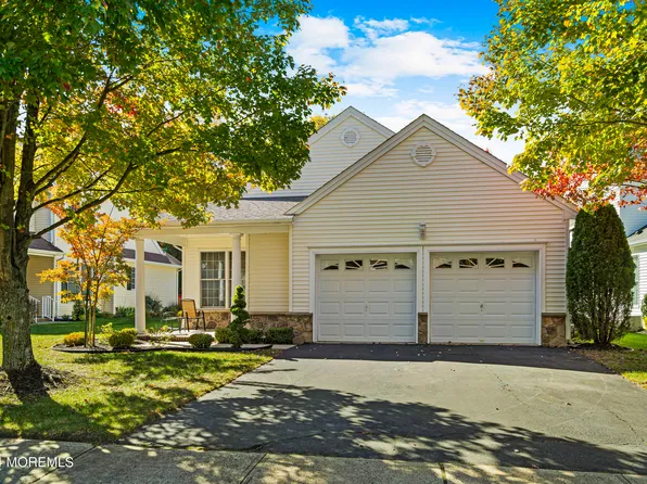 85 Rolling Meadows Boulevard S, Ocean Twp, NJ 07712