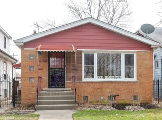 917 W 111th St, Chicago, IL 60643