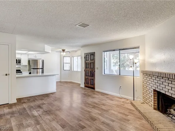 817 Rock Springs Dr APT 202, Las Vegas, NV 89128