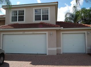 453 Bay Leaf Dr, Kissimmee, FL 34759
