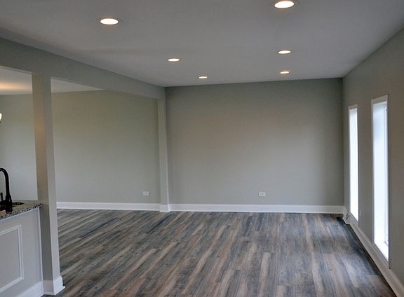 3rd image of 308 S Dorchester Ave