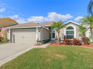 10902 Kenbrook Dr, Riverview, FL 33578