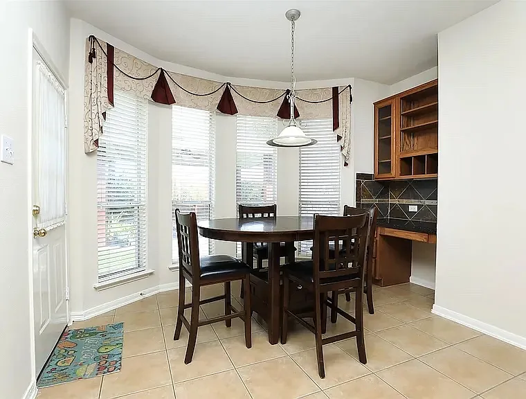 6523 Trenton Lake Ln — Photo 7