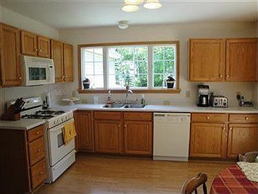 2nd image of 2204 Frankie Ln