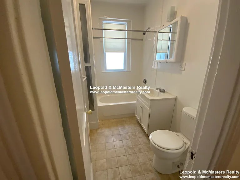 120 Warren St #8 — Photo 7