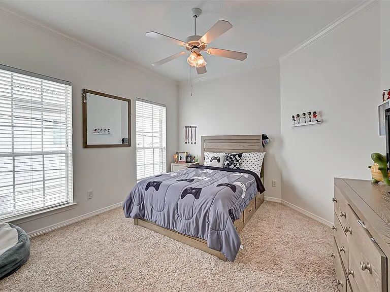 5917 Dolores St #D — Photo 22