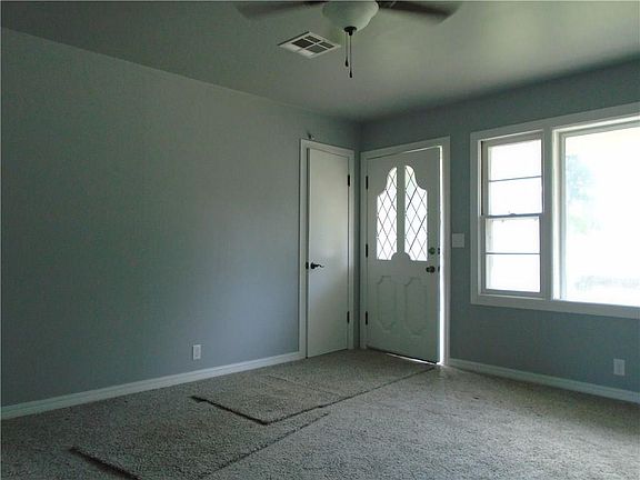 4th image of 5937 NW 27th St