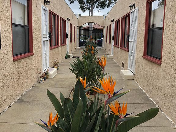 5th image of 2075 Torrance Blvd #D