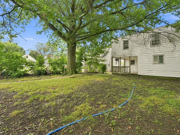4029 Weisser Park Ave — Photo 2