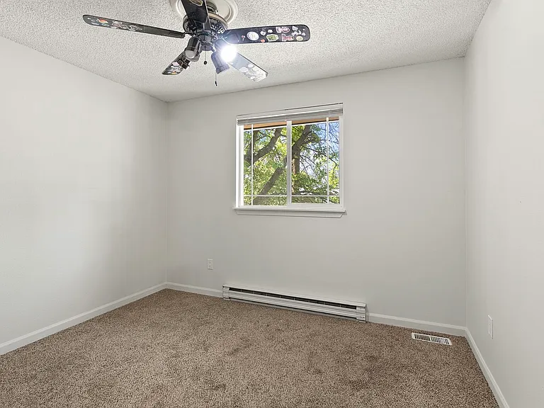 7906 N Dakota St — Photo 12