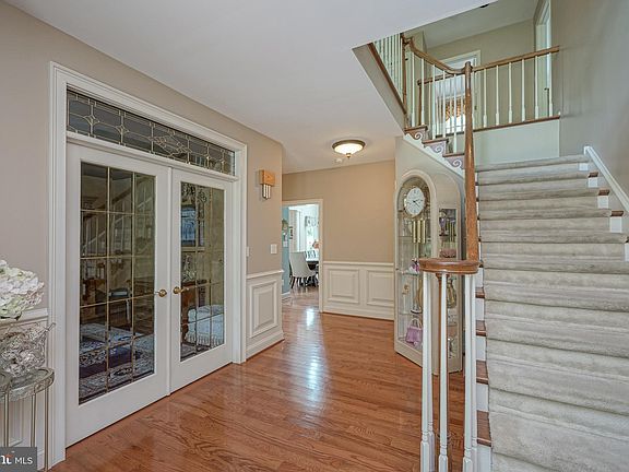 5th image of 14 Tunbridge Wells Ct