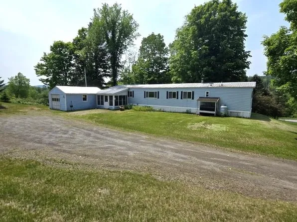 30 Players Lane, Lyndon, VT 05851