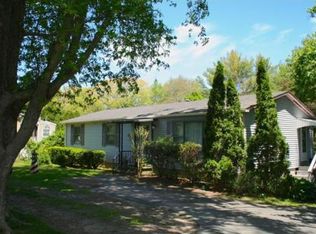 877 Tucker Rd, Dartmouth, MA 02747