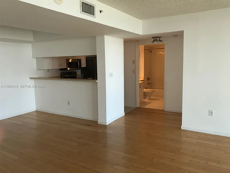 650 West Ave #1704 — Photo 15