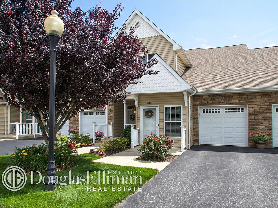 1st image of 125 Pond Cir