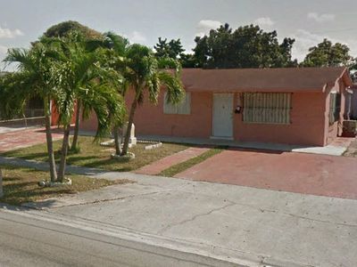 1360 W 37th St, Hialeah, FL, 33012