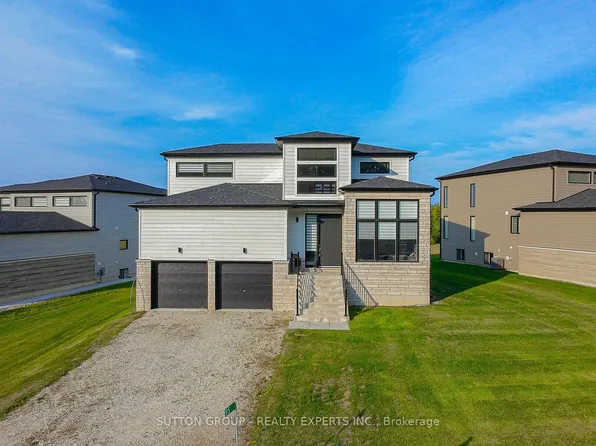 95 Goldie Ct, Blue Mountains, ON N0H 1J0