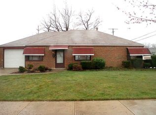 727 Willow Dr, Euclid, OH