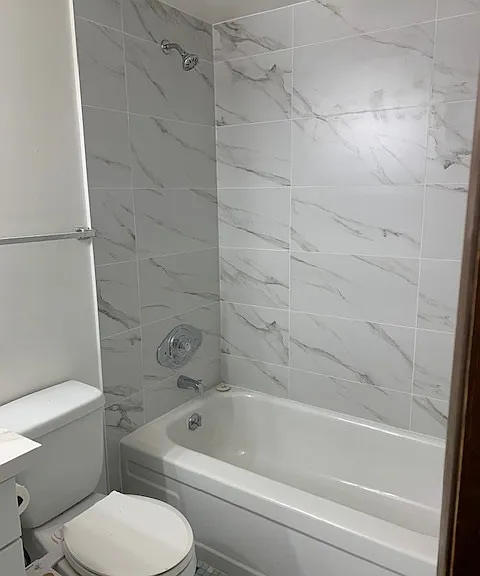 721 Nob Hill Ave N — Photo 11