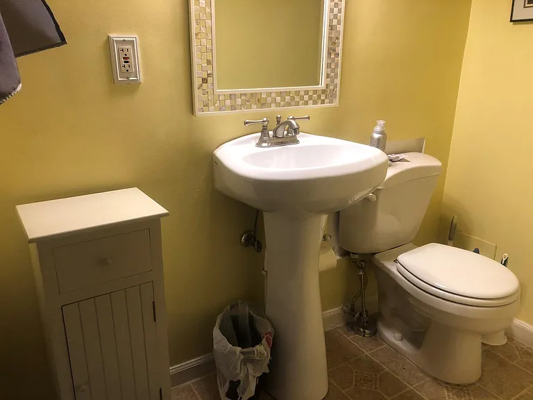 17 Enjay Ave #BASEMENT — Photo 12