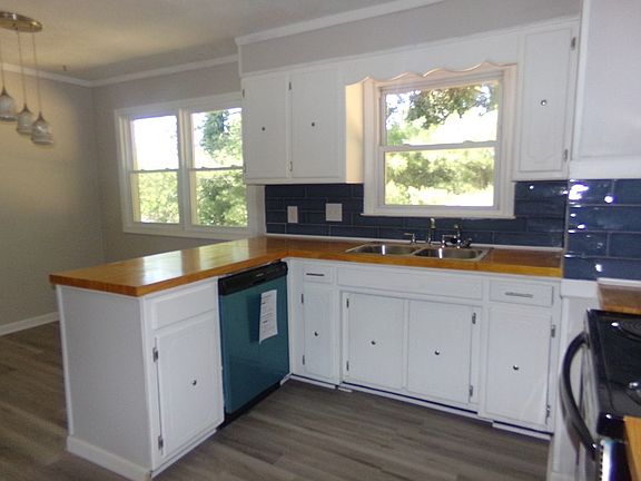 5th image of 101 Winfield Pl