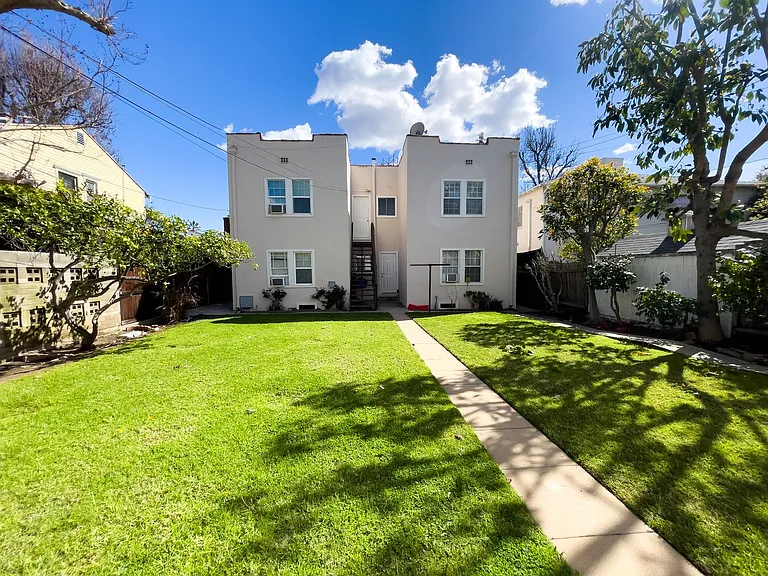 803 Lindaraxa Park N — Photo 10