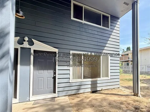 12660 SW Grant Ave #4, Portland, OR 97223