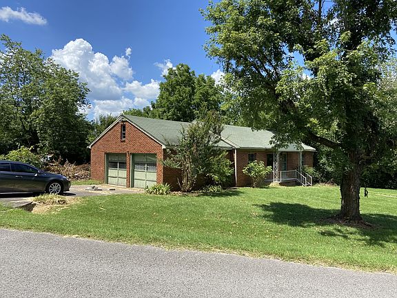 4th image of 169 W Hillcrest Dr